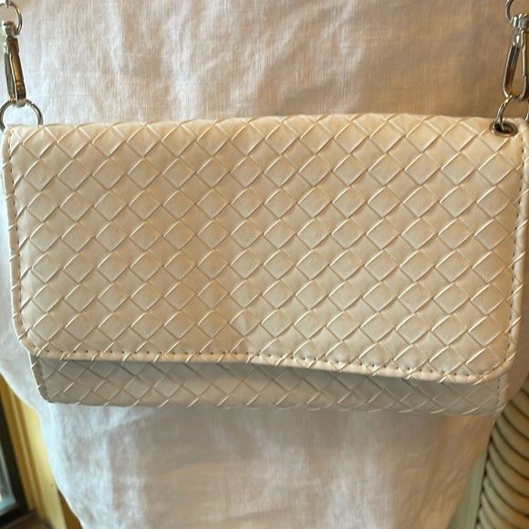 Woven faux leather mini bag - Picture 3 of 5